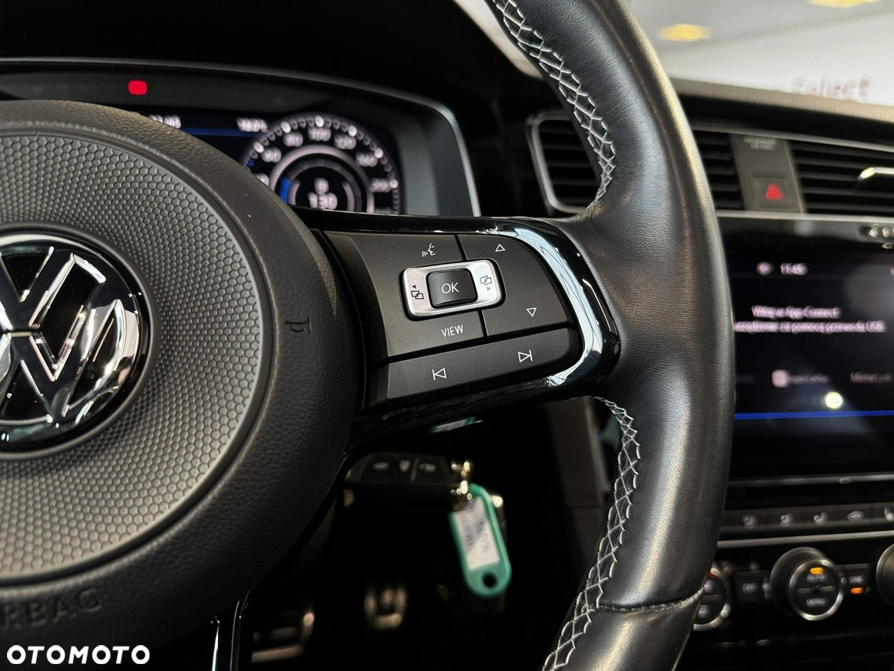 Volkswagen Golf - 27