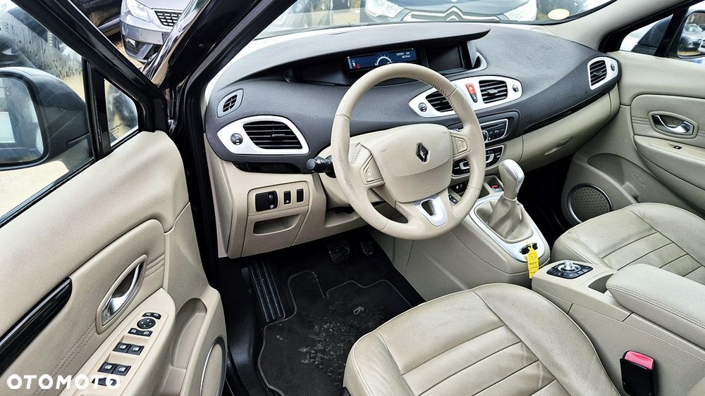 Renault Grand Scenic 2.0 16V 140 CVT Bose Edition - 30