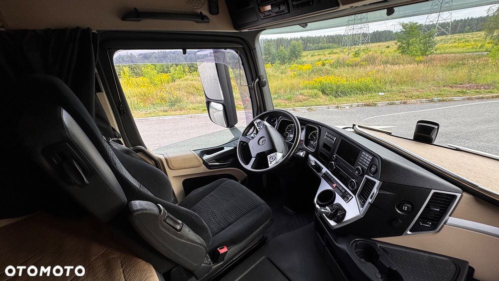 Mercedes-Benz Actros FVG LF 5 Limited Edition - 35