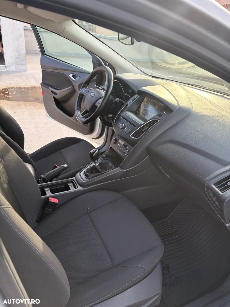Ford Focus 1.0 EcoBoost Trend - 14