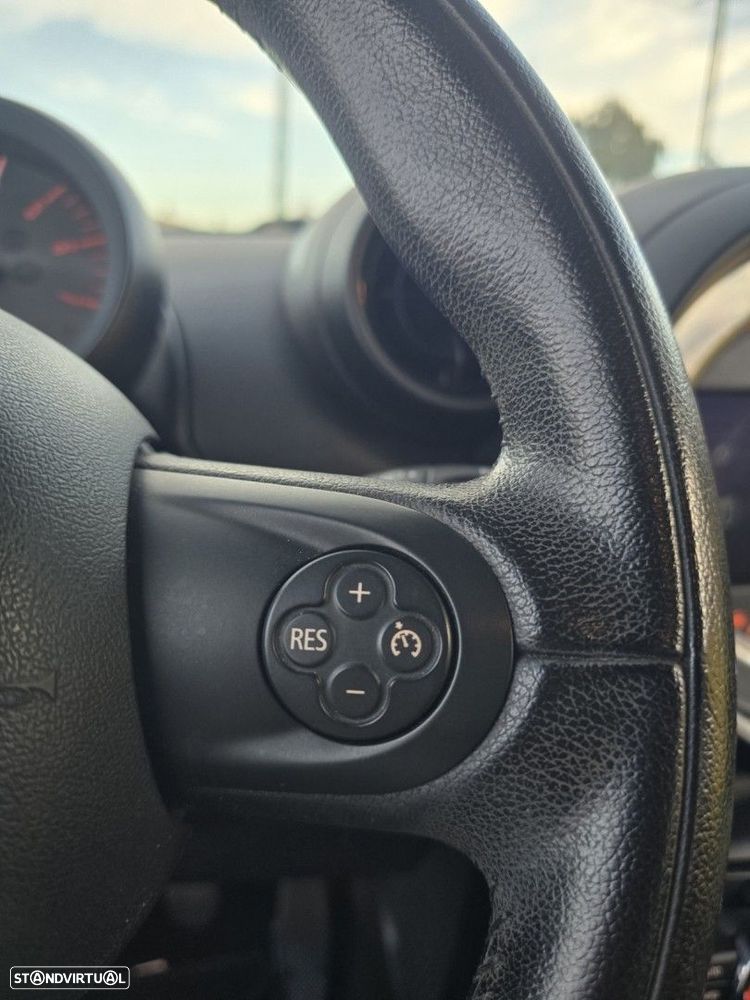 MINI Countryman Cooper D - 16