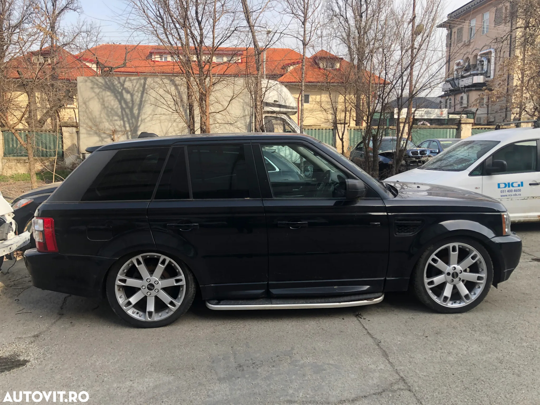Dezmembrez Range Rover Sport 2.7 Diesel negru 2008 - 3