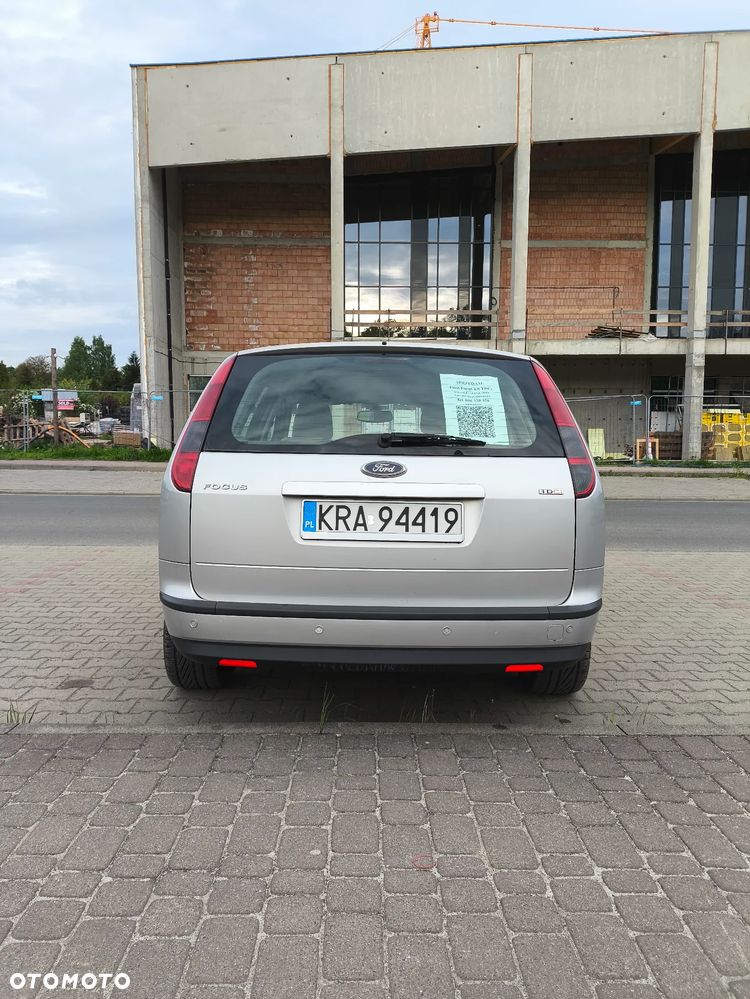 Ford Focus 2.0 TDCi DPF Ghia - 7