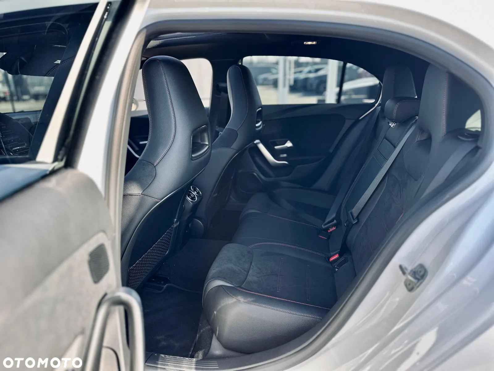 Mercedes-Benz Klasa A 250 e PHEV AMG Line 8G-DCT - 31