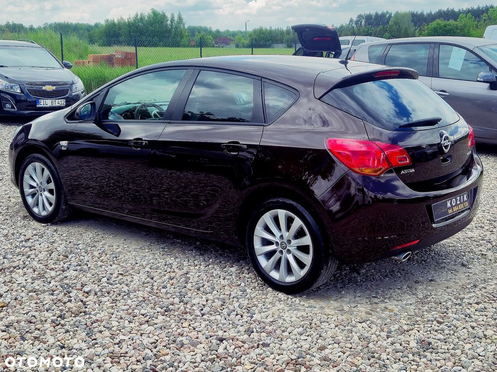 Opel Astra 1.4 Turbo Color Edition - 15