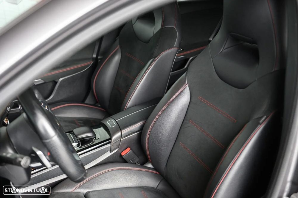 Mercedes-Benz A 180 d AMG Line Aut. - 31