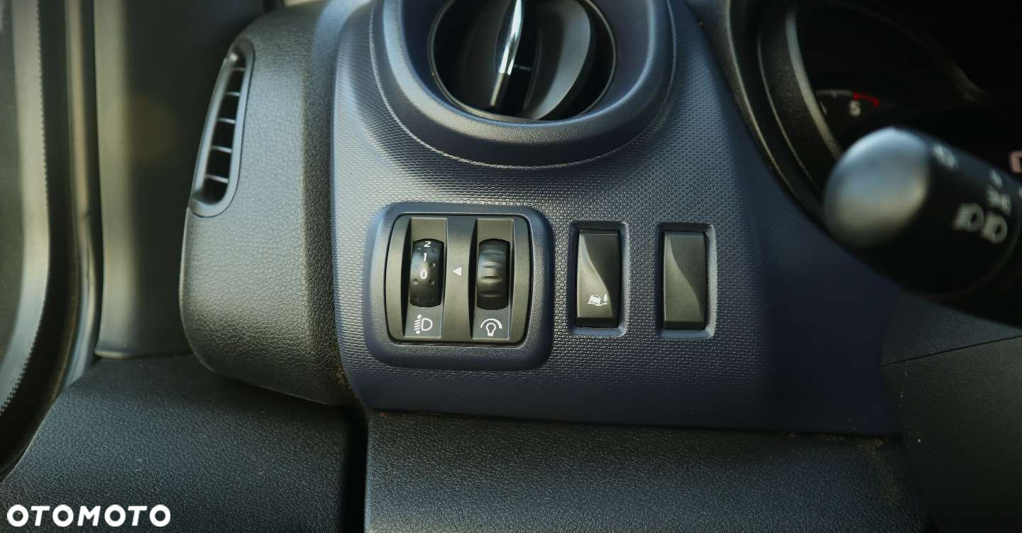 Opel Vivaro - 17