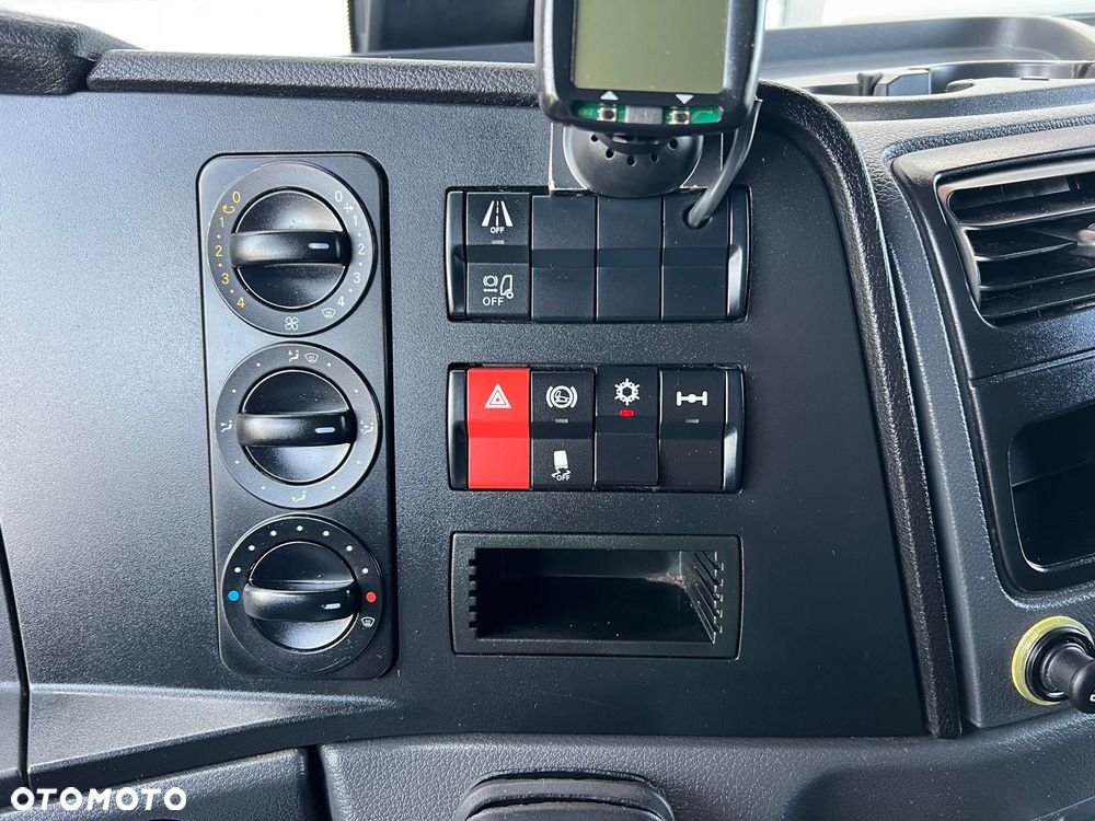 Mercedes-Benz ATEGO 1224 EURO 6 CHŁODNIA / MROŹNIA HAKOWA - 21