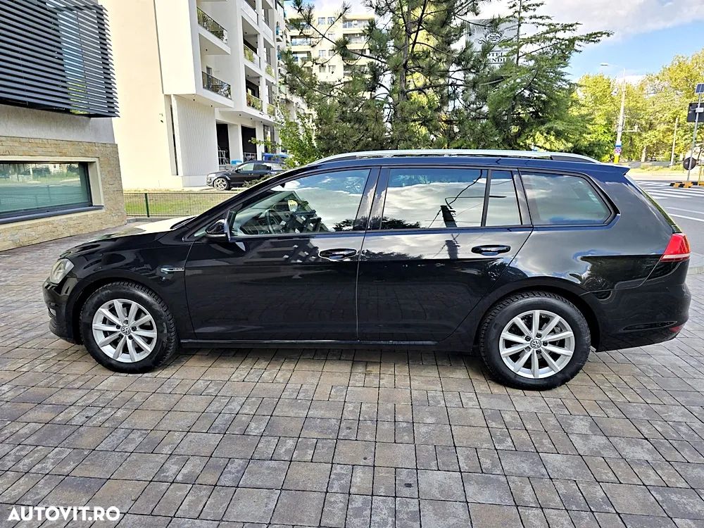 Volkswagen Golf 1.6 TDI BlueMotion Technology DSG Lounge - 31