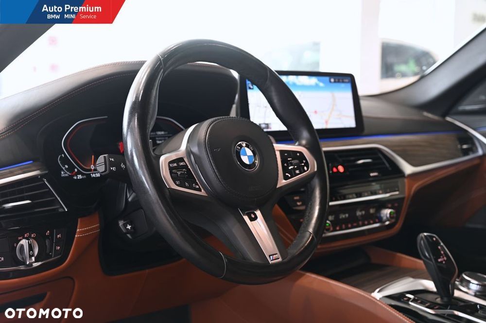BMW Seria 5 530d xDrive mHEV - 6