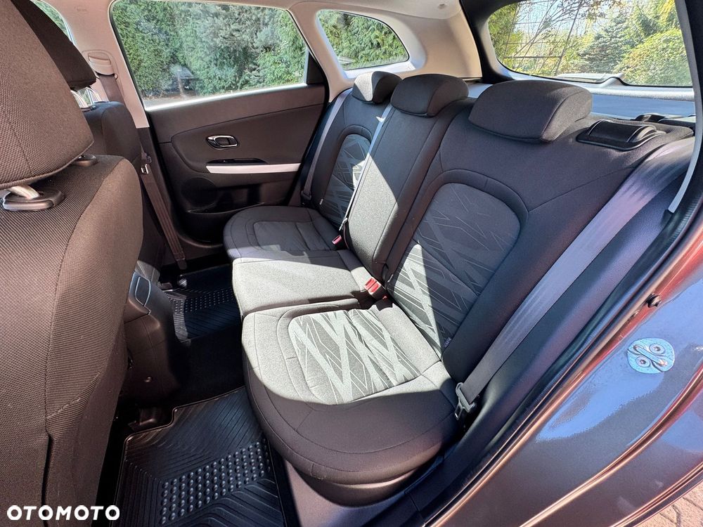 Kia Ceed 1.6 GDI Dream Team Edition - 23