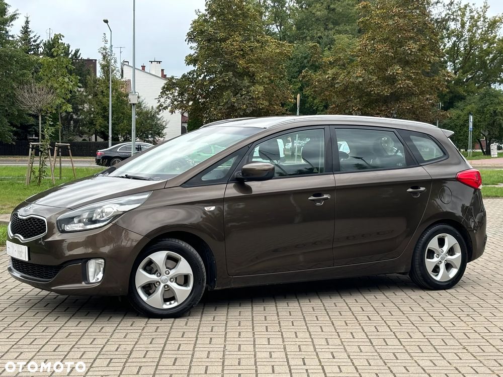 Kia Carens 1.6 GDI Attract - 4