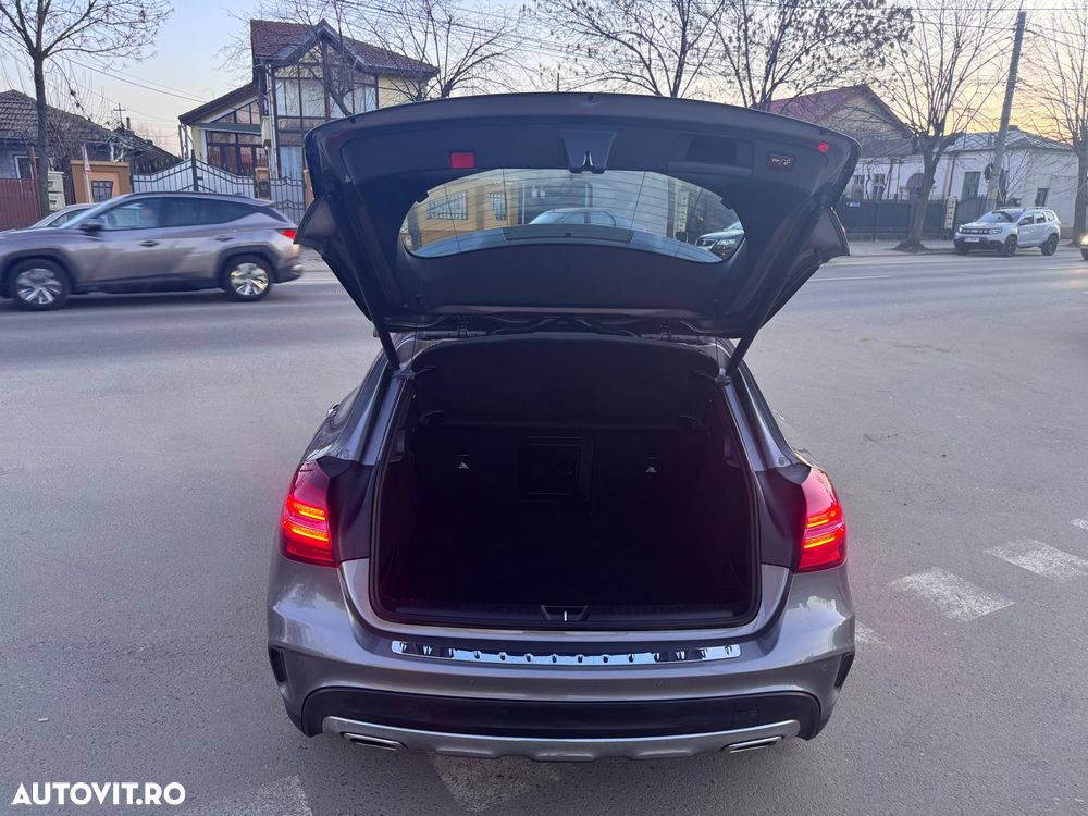 Mercedes-Benz GLA 180 d 7G-DCT AMG Line - 40