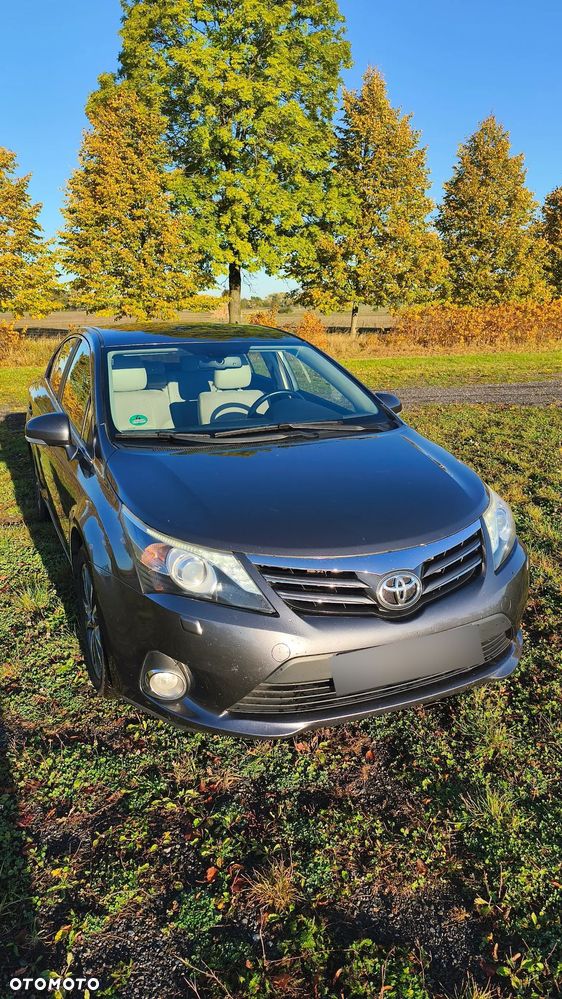 Toyota Avensis - 2
