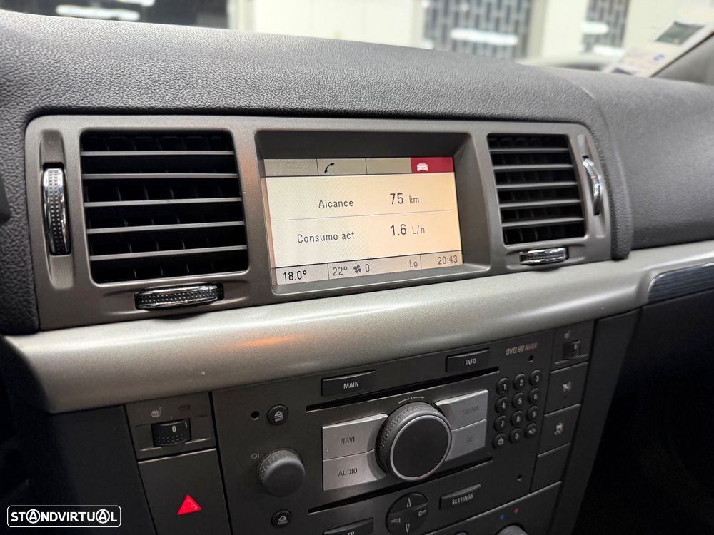 Opel Vectra 1.9 CDTi Auto. - 17