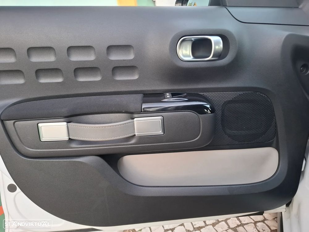 Citroën C3 Pure Tech S&S Shine Pack - 24