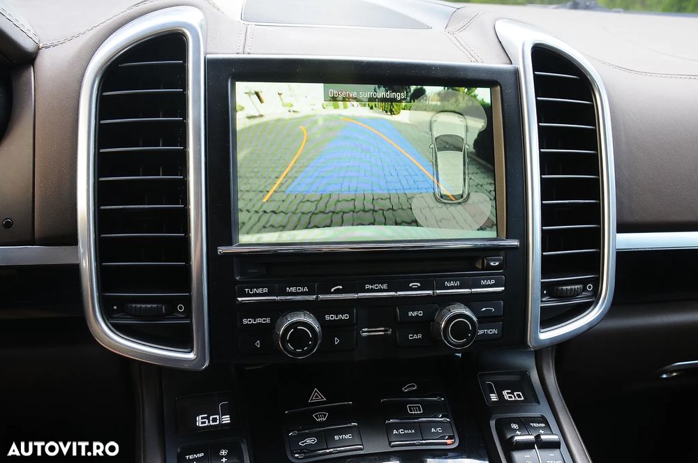 Porsche Cayenne 3.0TD TipTronic - 23