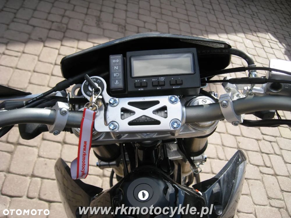 Suzuki DR-Z - 9