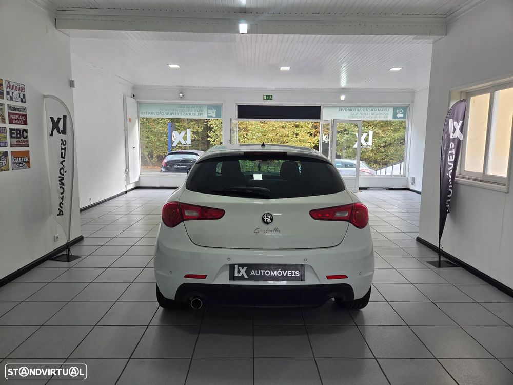 Alfa Romeo Giulietta 1.6 JTDm Distinctive - 5