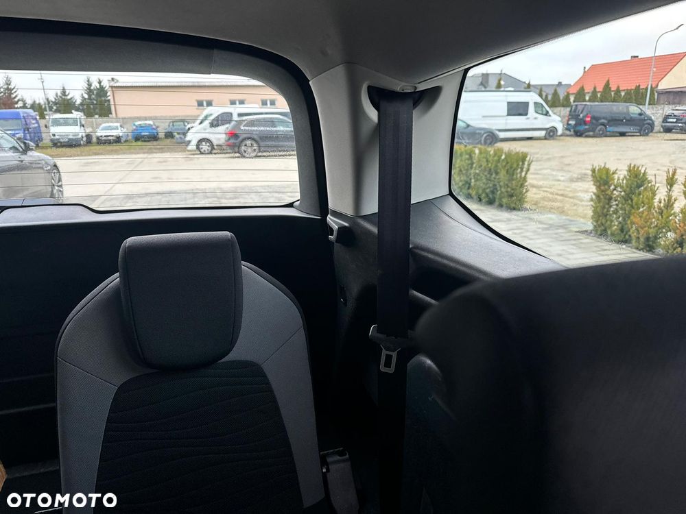 Citroën C4 Grand Picasso - 15