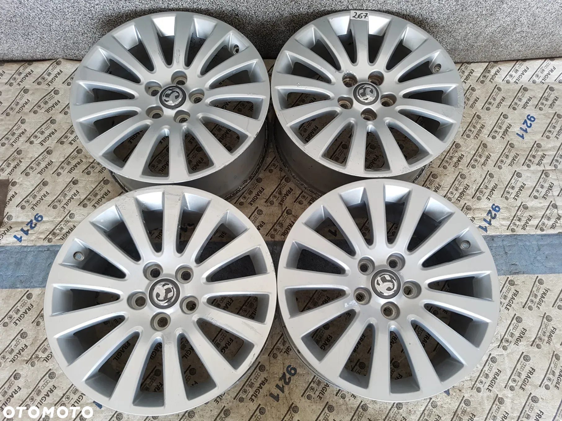 FELGI ALU OPEL INSYGNIA SPORT TOURER 8JX18 IS42 5X120 - 2