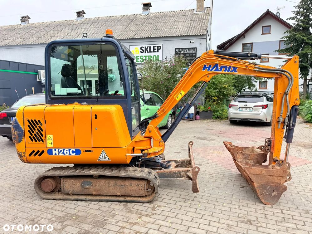 Hanix H26C - 14