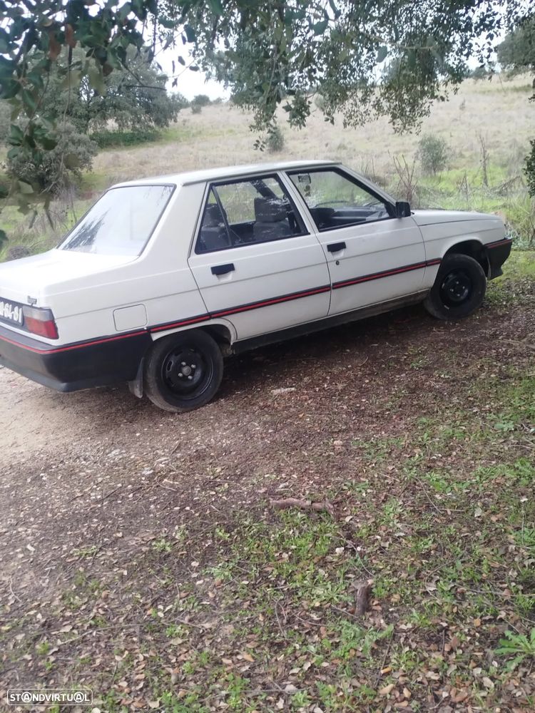 Renault 9 1.2 GTC Super - 2