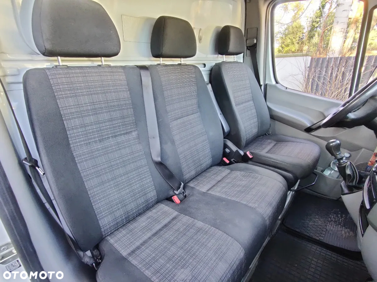 Mercedes-Benz Sprinter - 20