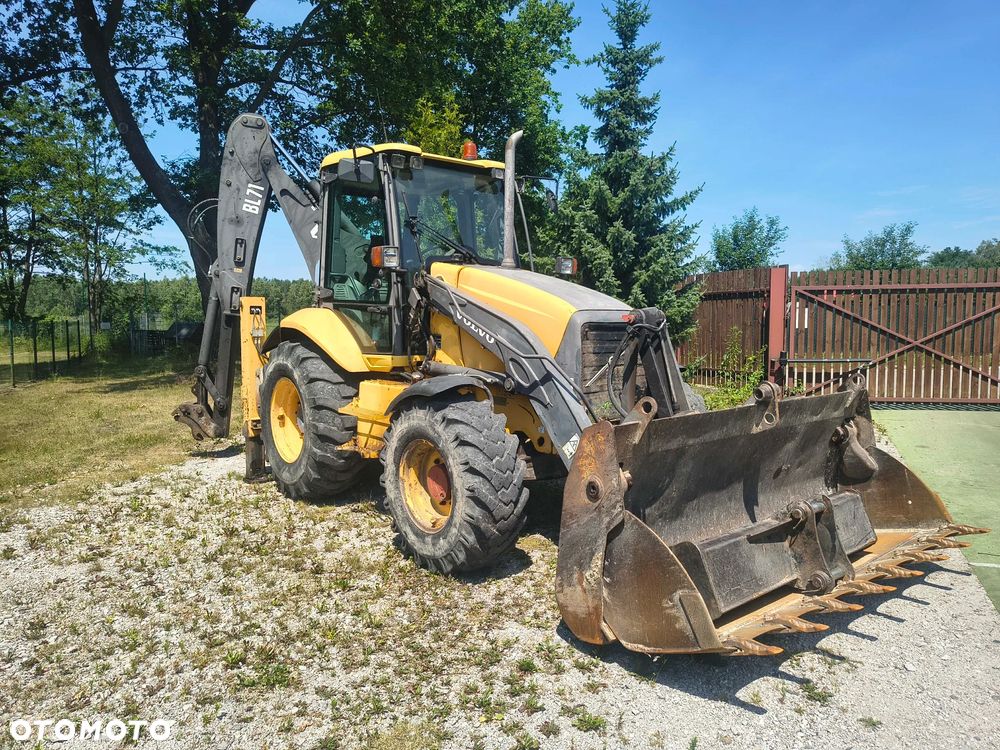 Volvo BL71 - 1