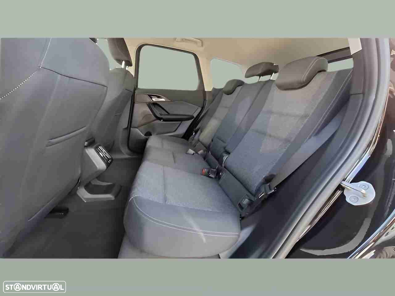 BMW iX1 xDrive30 - 10