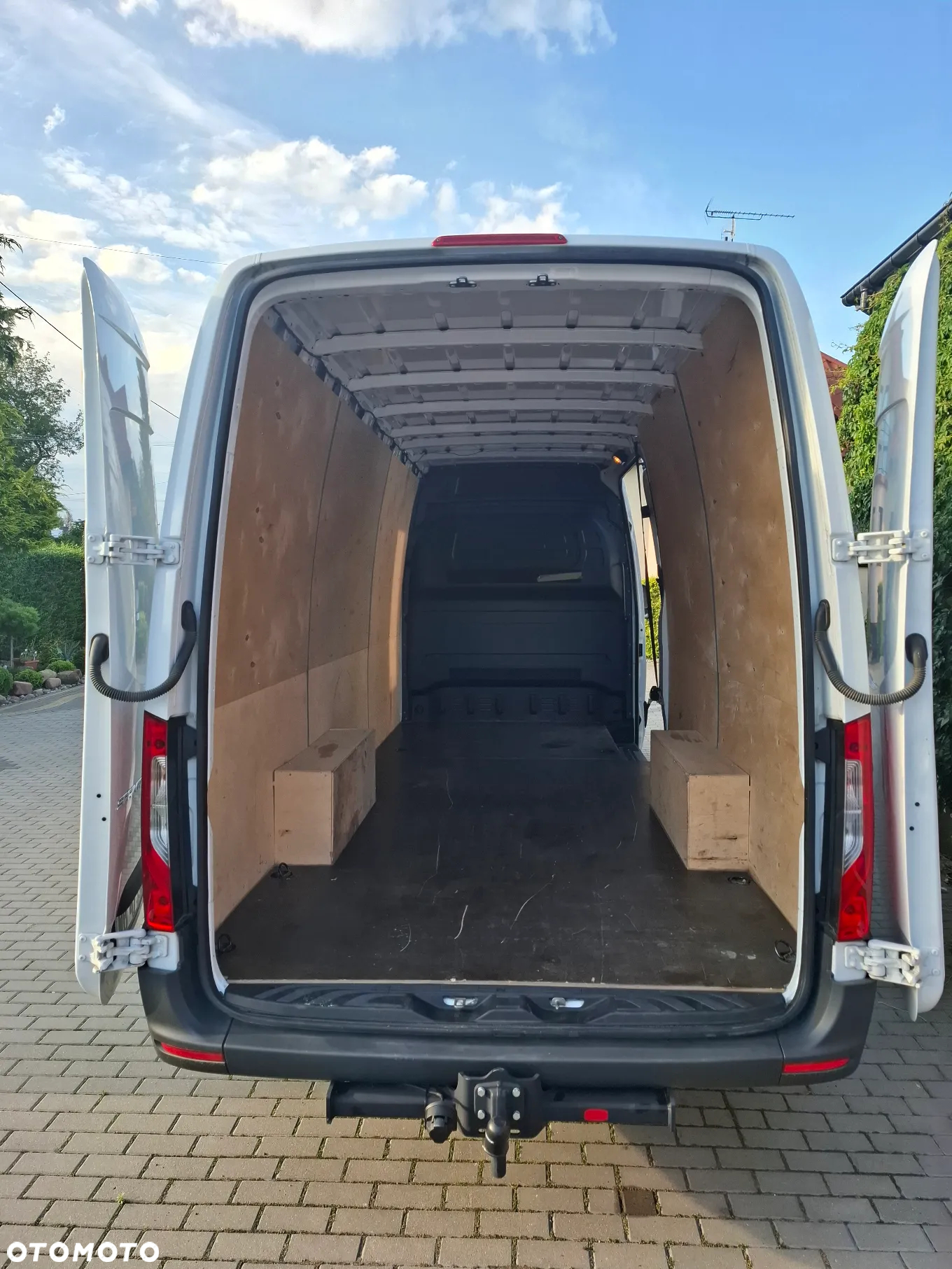 Mercedes-Benz Sprinter - 8
