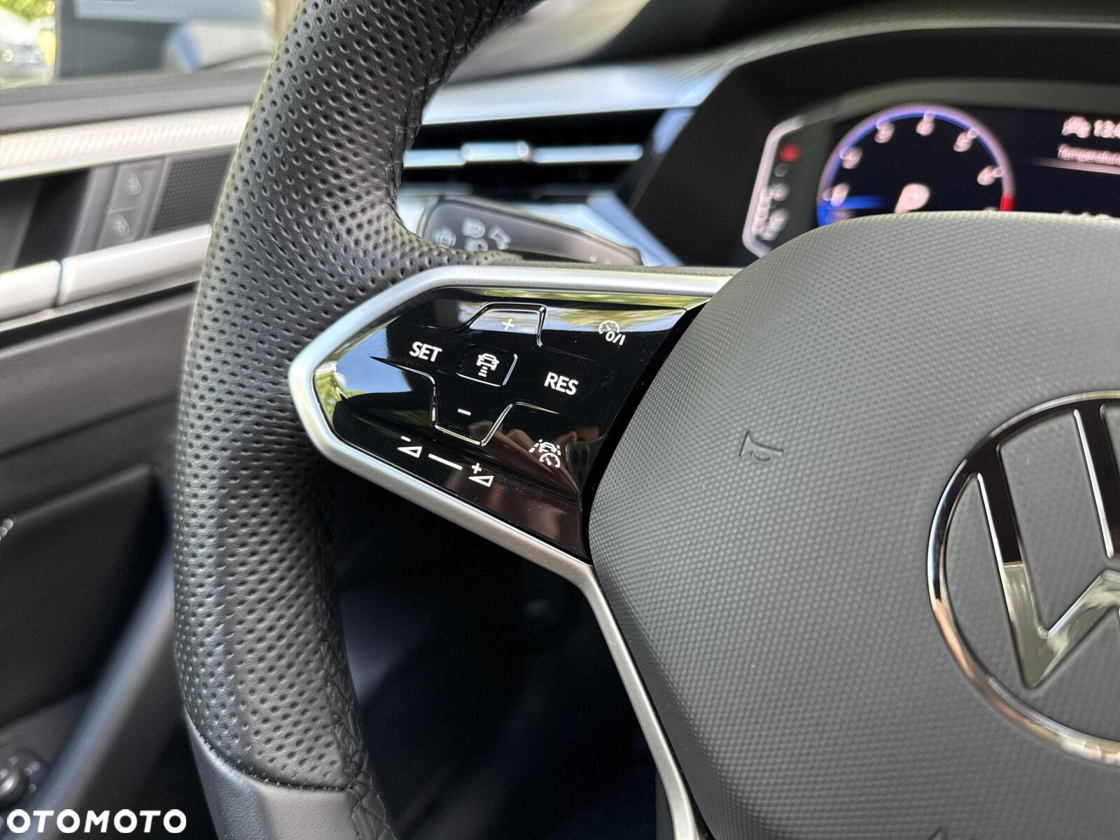 Volkswagen Arteon 2.0 TSI R-Line DSG - 17