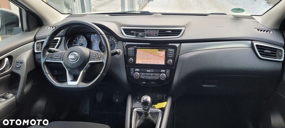 Nissan Qashqai 1.3 DIG-T ACENTA - 10