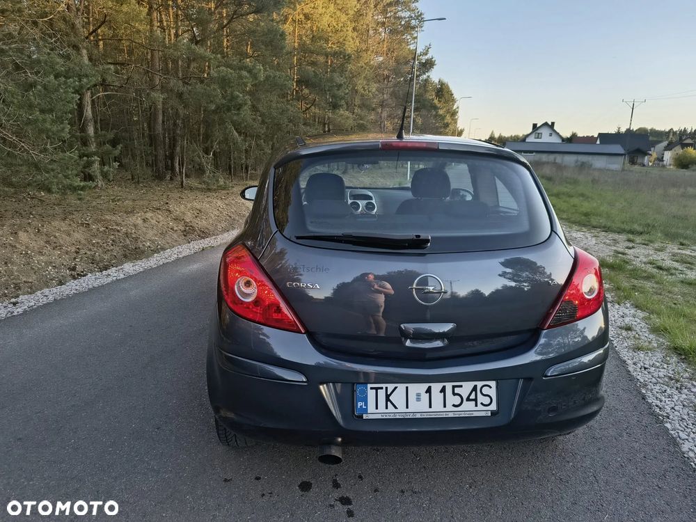 Opel Corsa 1.2 16V Enjoy - 8