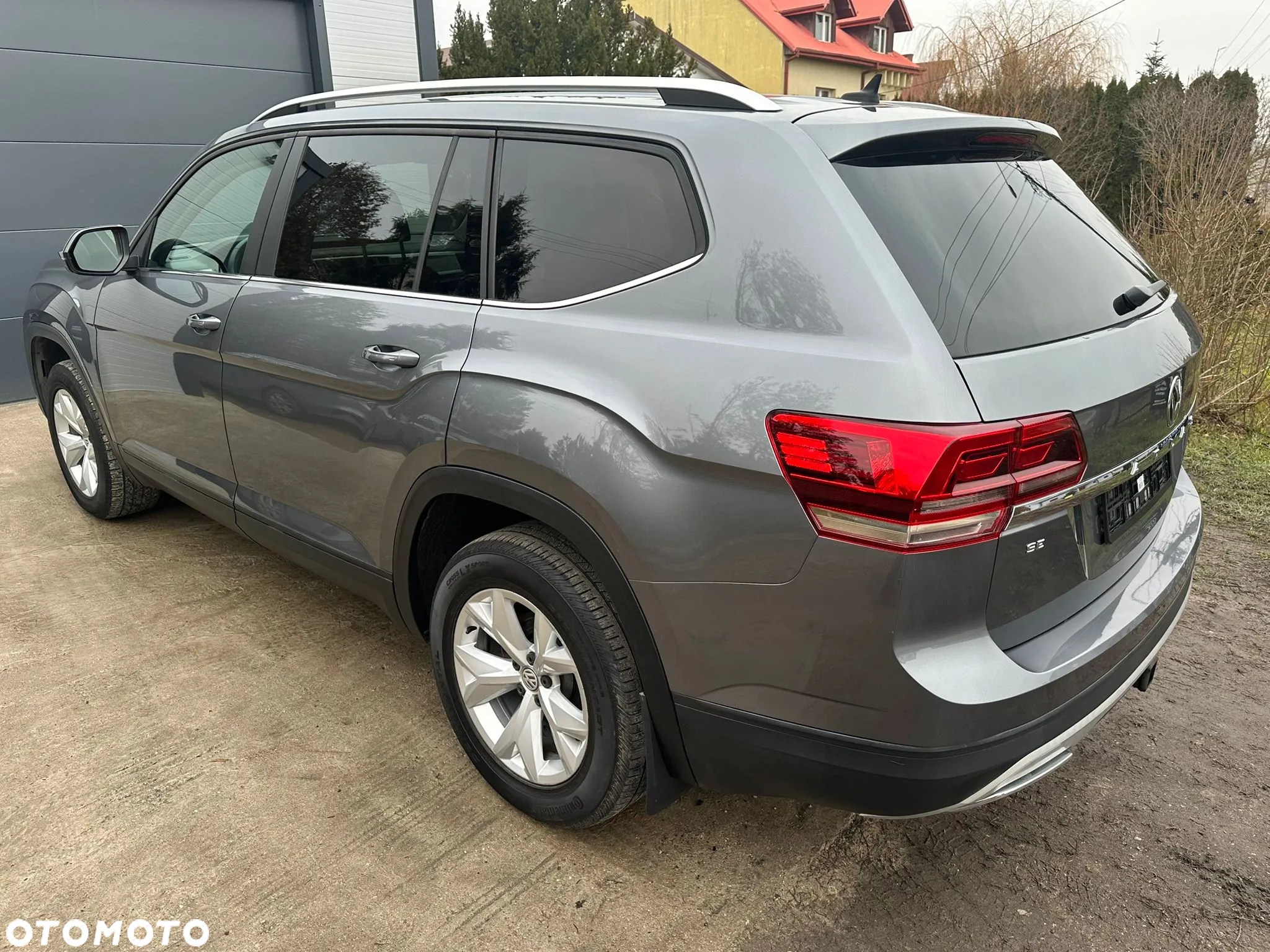 Volkswagen Atlas - 4