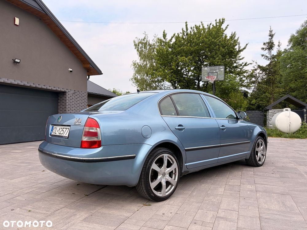 Skoda Superb 1.8T Classic - 4