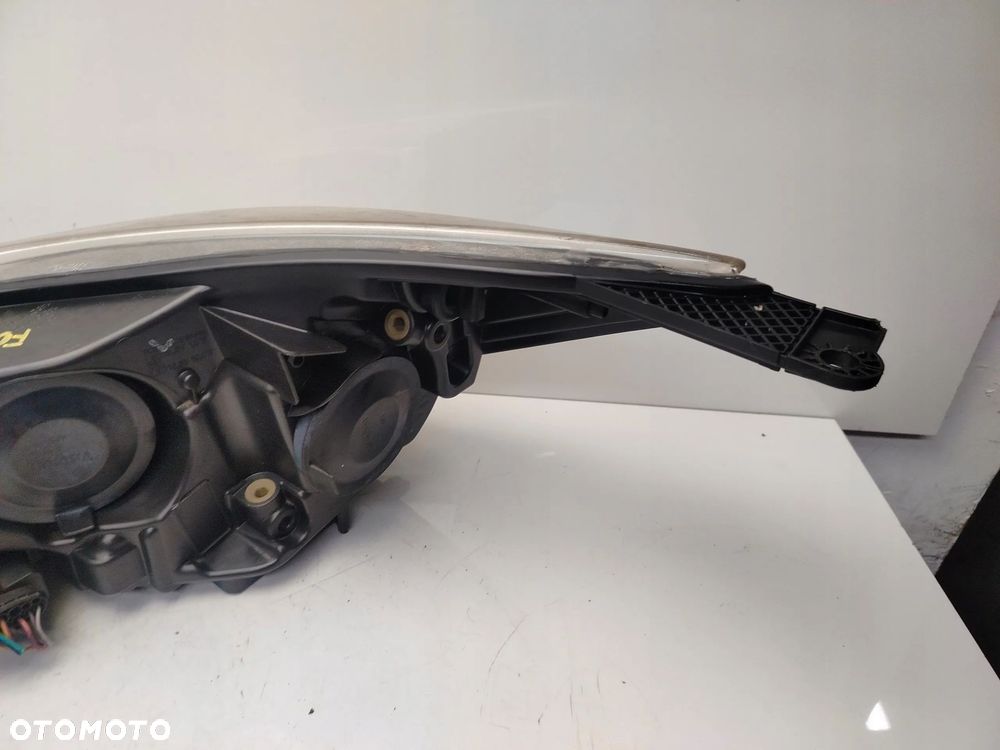 FORD FOCUS MK3 10R- REFLEKTOR LAMPA PRAWY PRZÓD PRAWA PRZEDNIA - 12