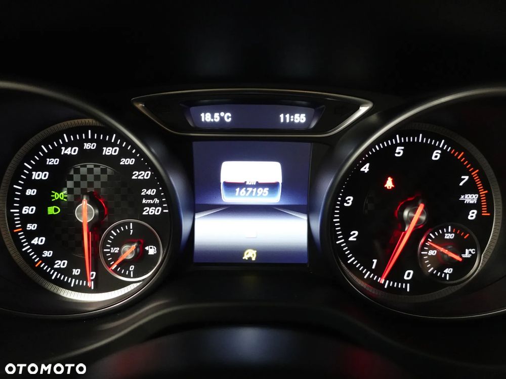 Mercedes-Benz Klasa A 180 (BlueEFFICIENCY) - 39