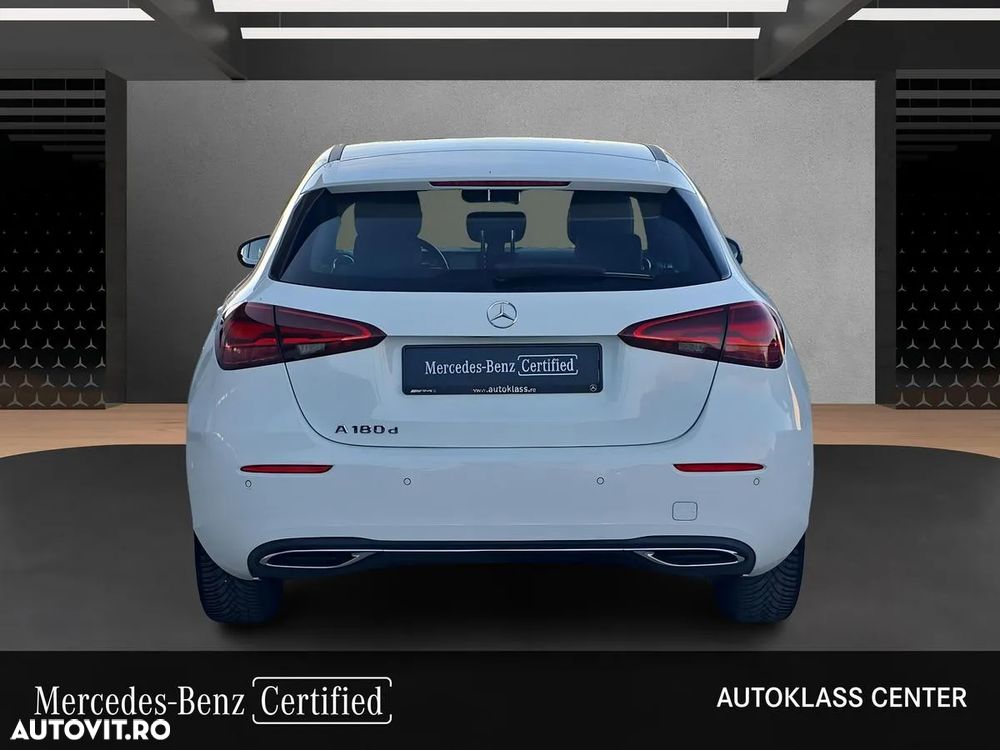 Mercedes-Benz A 180 d 8G-DCT - 4