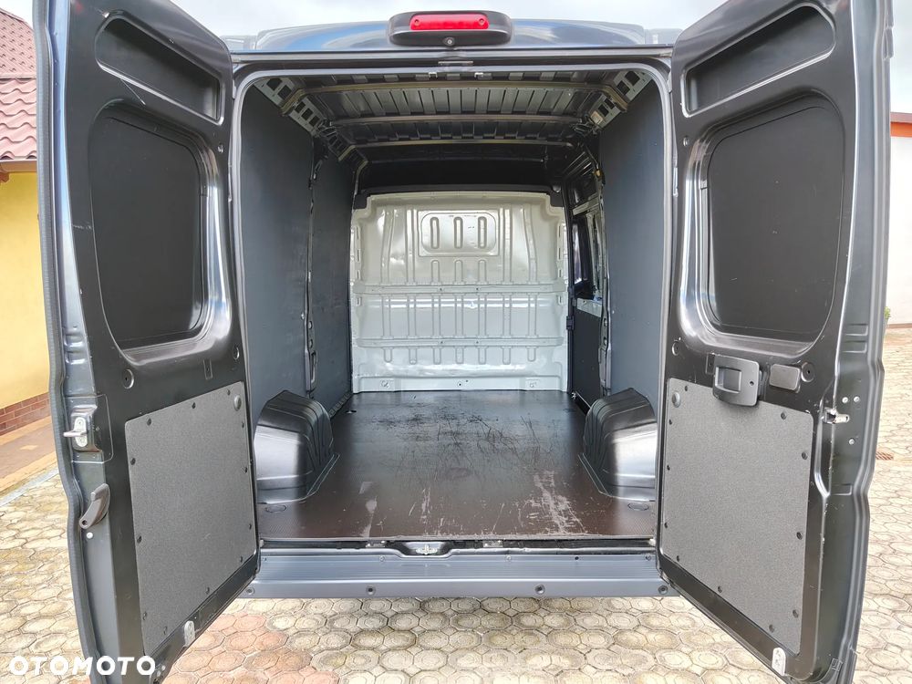 Peugeot BOXER L2H2 2.2 Diesel 130KM - 11