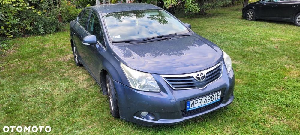 Toyota Avensis - 1