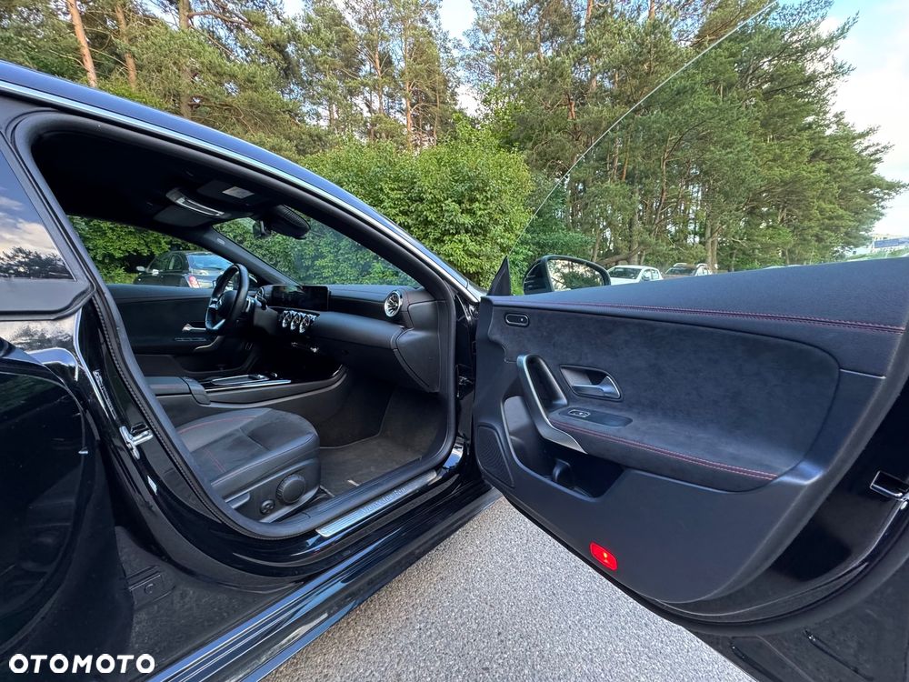 Mercedes-Benz CLA 200 mHEV AMG Line 7G-DCT - 14