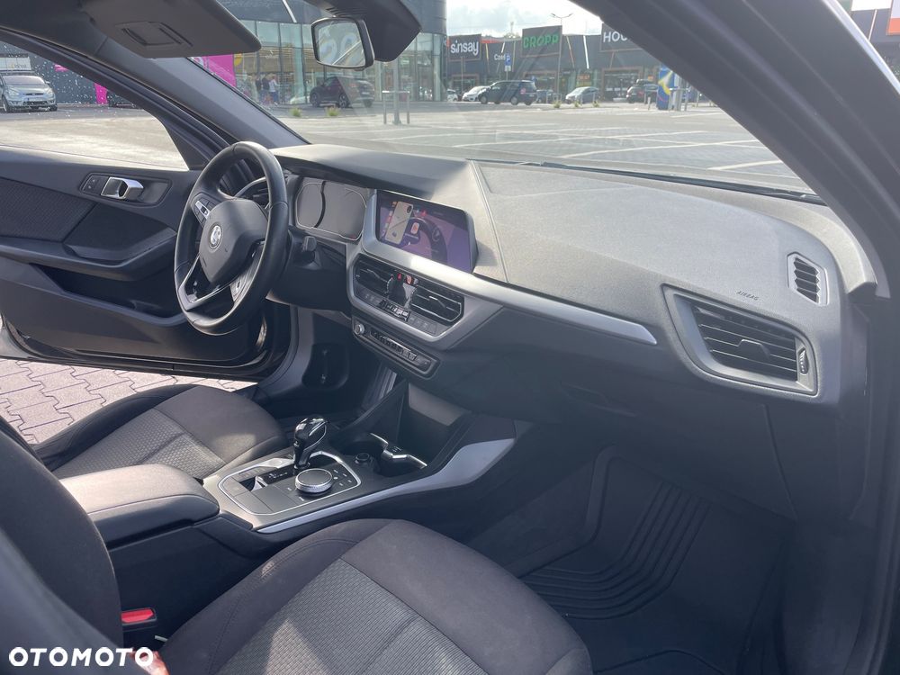 BMW Seria 1 118i - 3