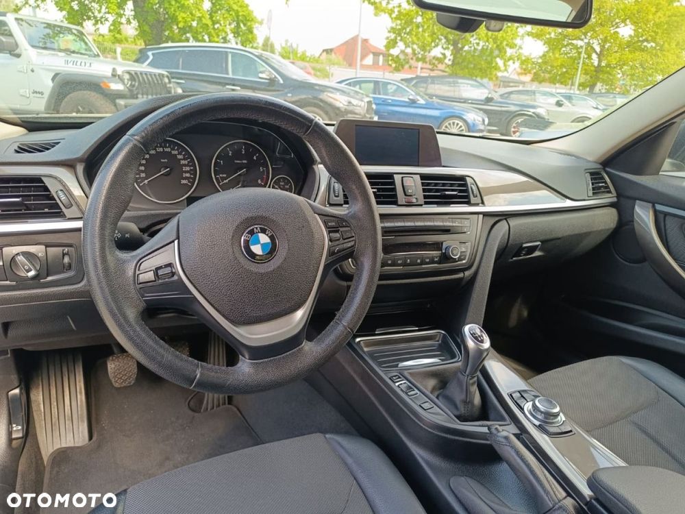 BMW Seria 3 - 8