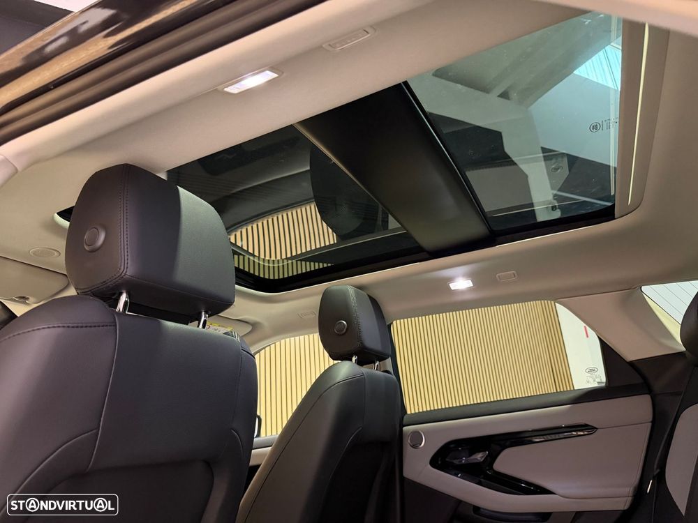 Land Rover Range Rover Evoque P300e R-Dynamic SE - 43