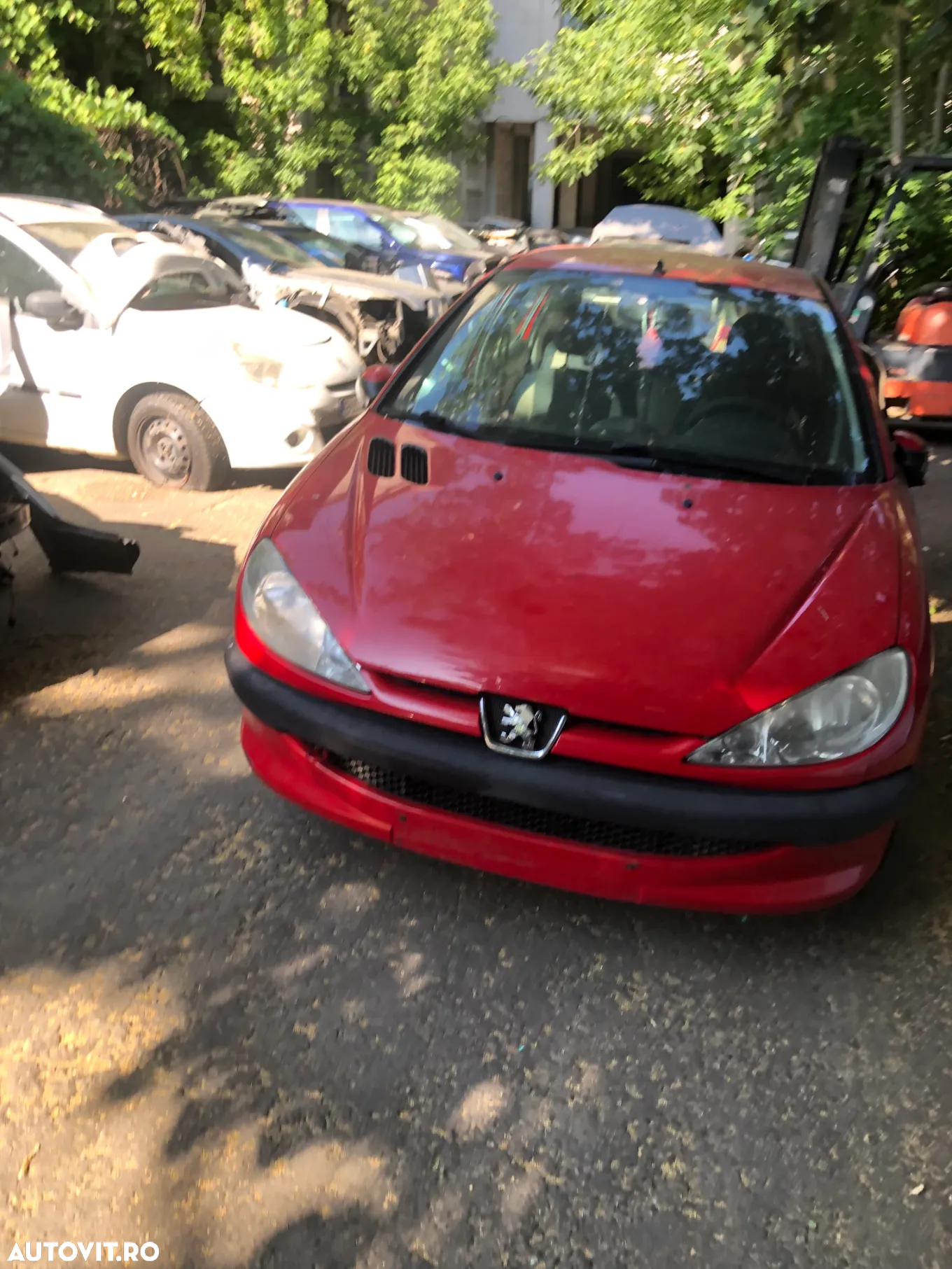 Dezmembrez Peugeot 206 rosu benzina 2005 - 3