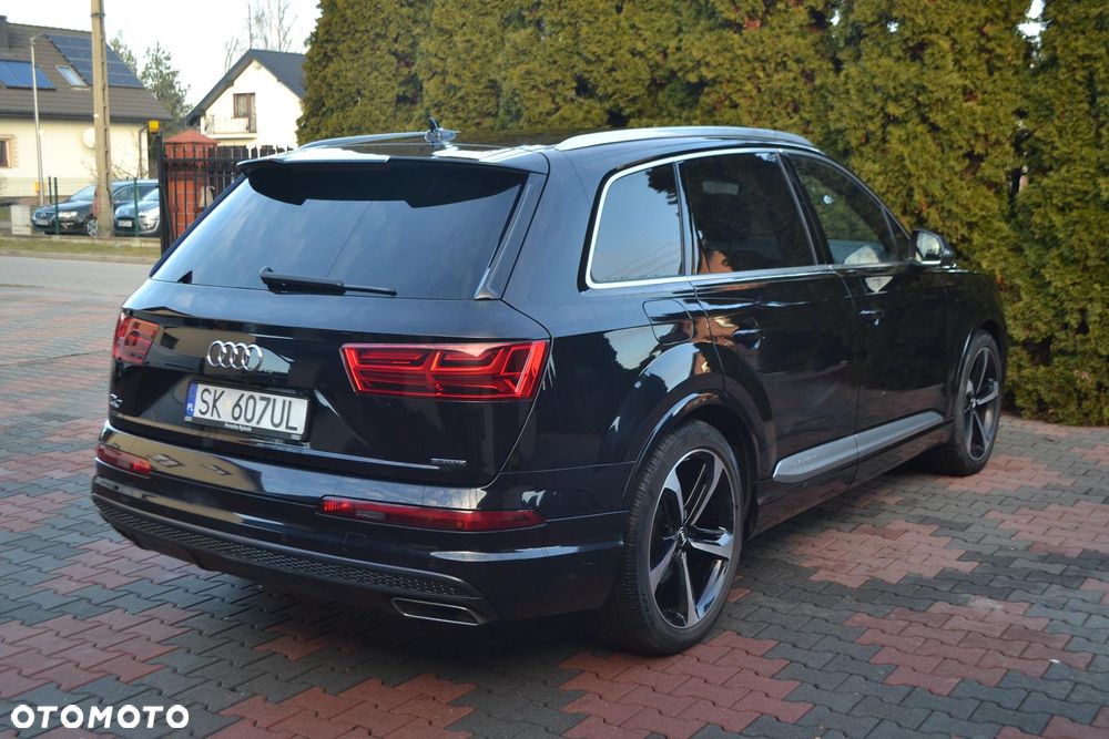 Audi Q7 - 13