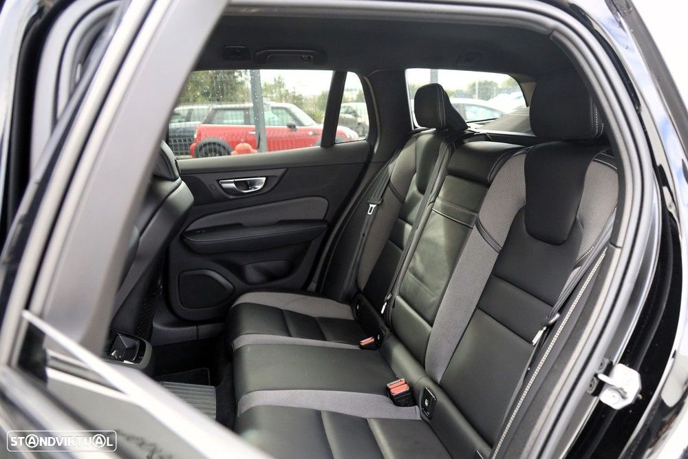 Volvo V60 2.0 T6 AWD TE R-Design - 10