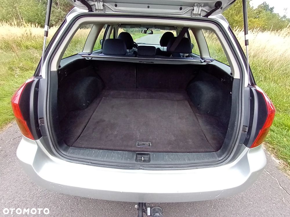 Subaru Legacy - 13