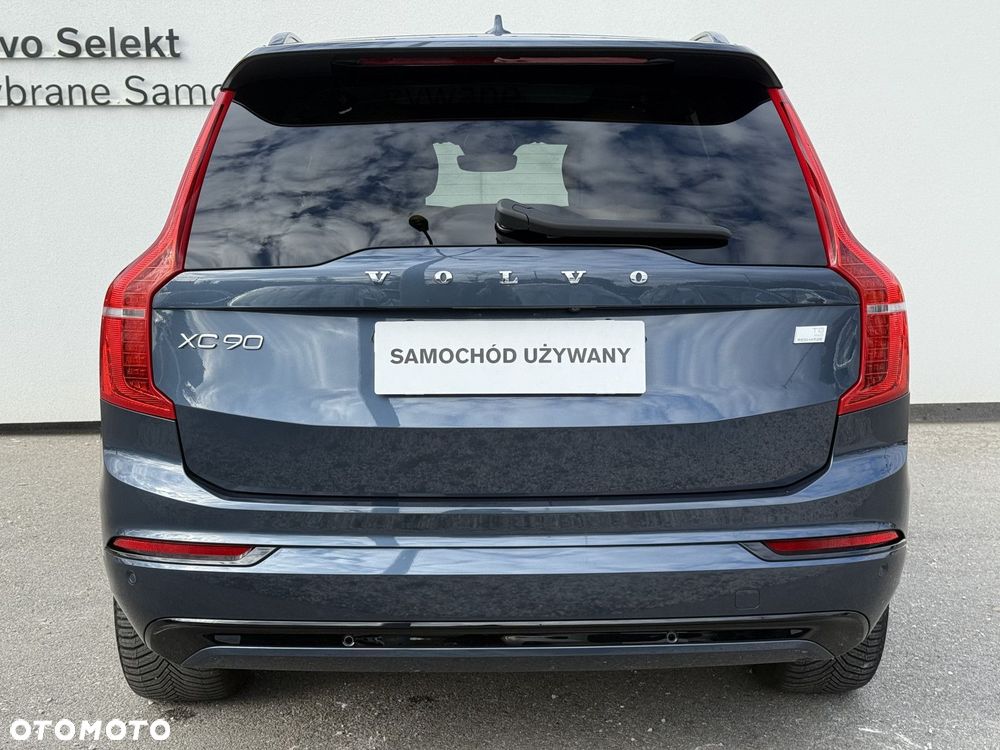 Volvo XC 90 - 8